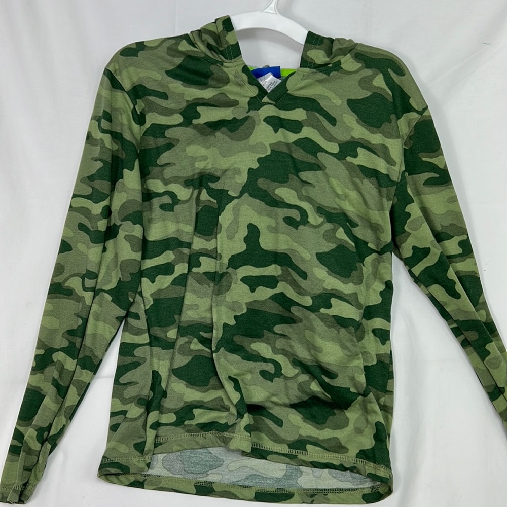 #0987 Sainteve Camo Sweater with Hood | Size: L